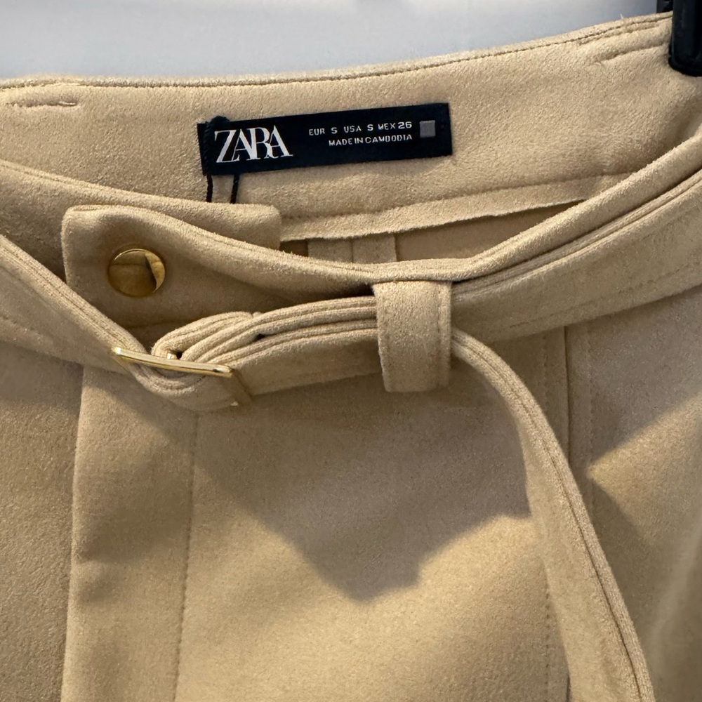 Zara Beige Belted Trousers with Gold Accent